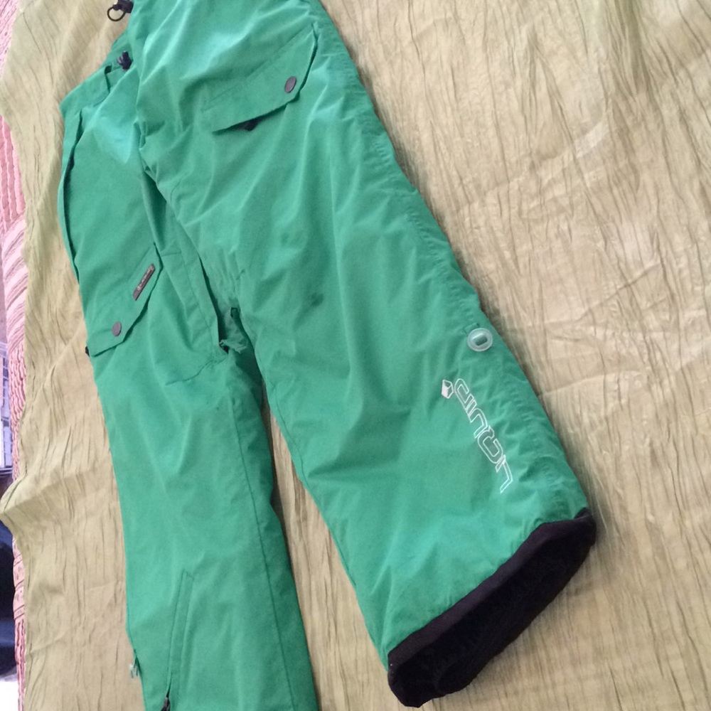 Snowboard pants
